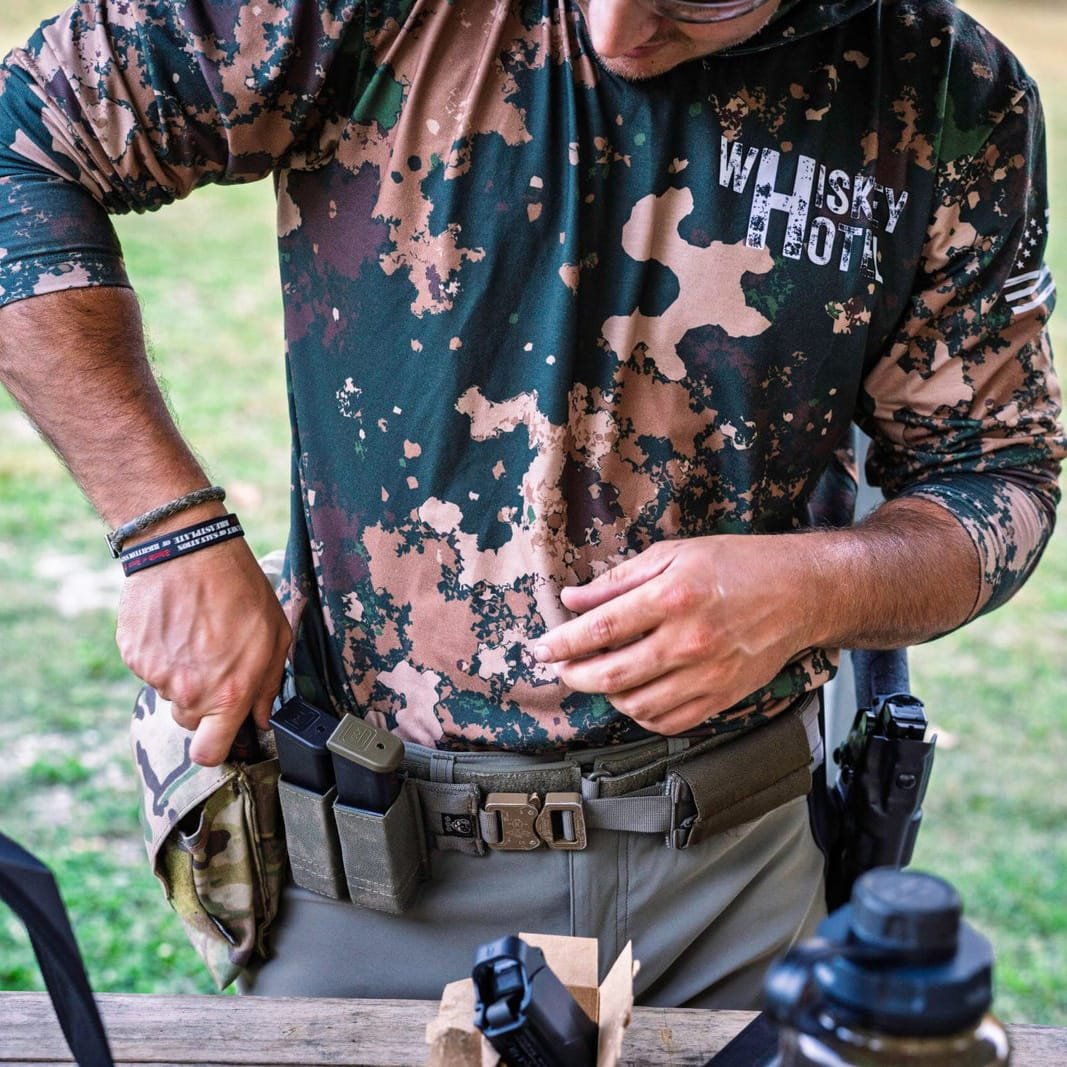 AP2-Hoodie-promo2-1x1